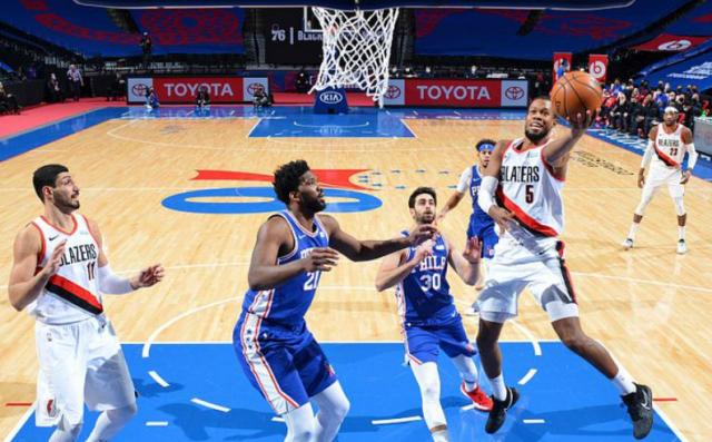 CS-没有队内超巨利拉德 开拓者众志成城爆冷击败76人