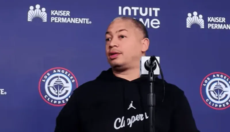 CSGO下载-卢谈对阵开拓者：我们不能再慢慢适应，要从一开始就强硬